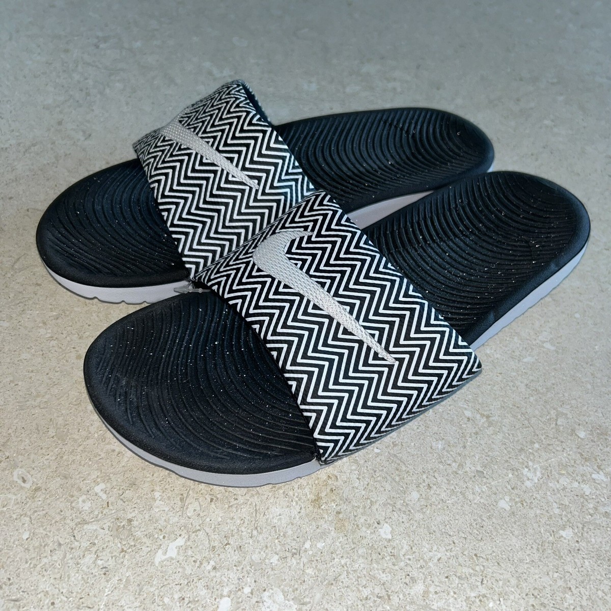 nike kawa print slides