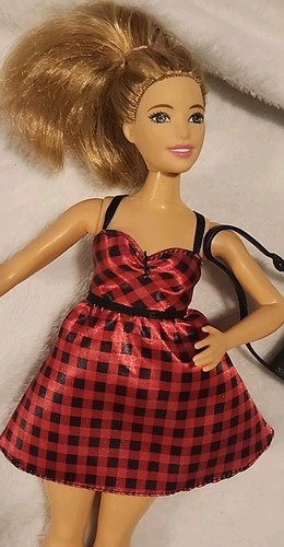 Mattel Curvy Barbie Fashionista Doll 2015 Blonde - Picture 8 of 10