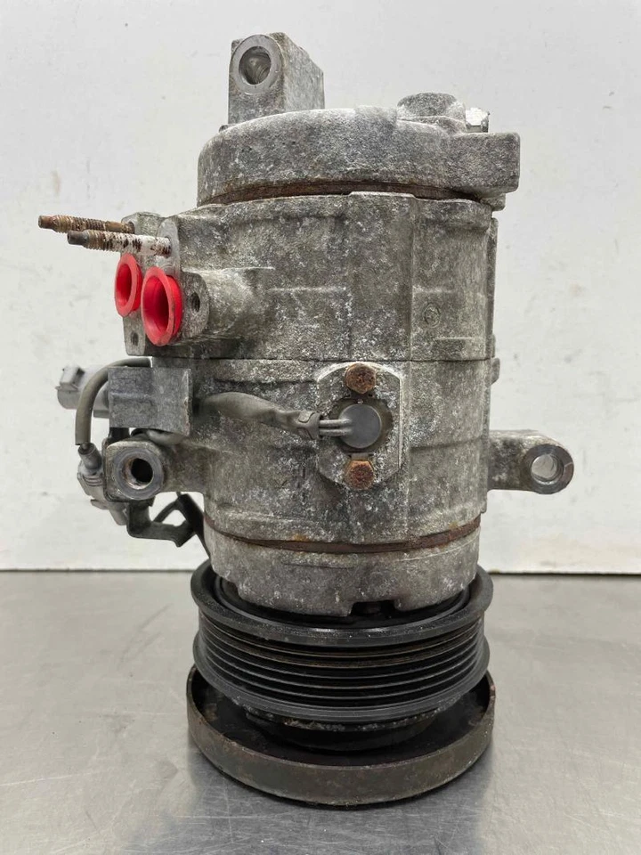 Compresor de aire acondicionado Toyota Sequoia 2001-2007 OEM Foto 3 de 4
