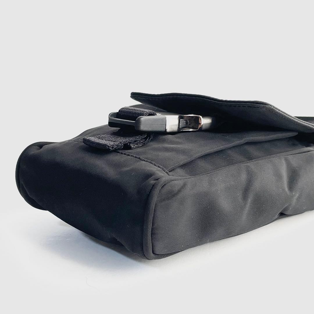 Excellent to Excellent Condition PRADA 2way Mini Shoulder Bag Smartphone Pouc thumbnail 6