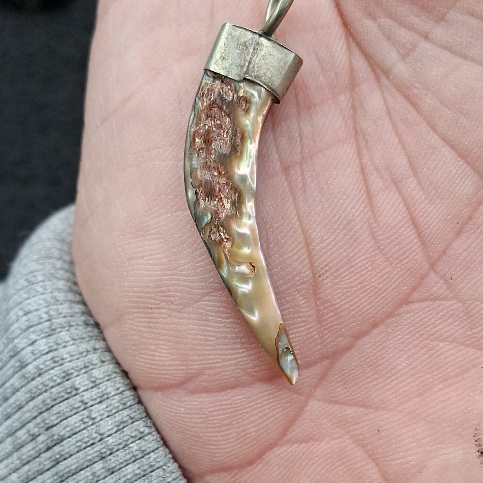 Abalone Horn-Shaped Multicolor Shell Pendant Amul… - image 8