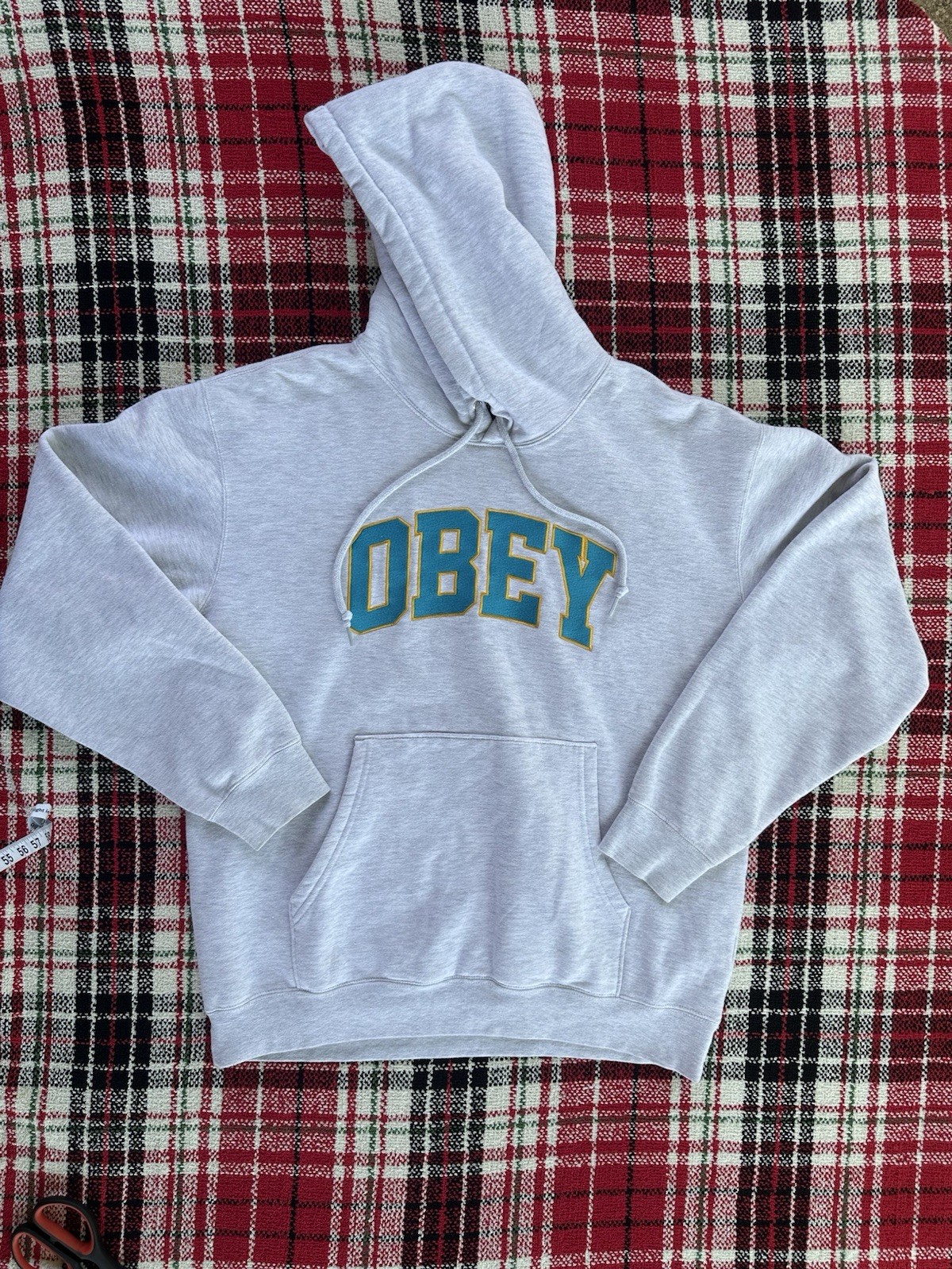 OBEY Sports Hooded Sweatshirt in heather grey Size Medium Embroidered Logo