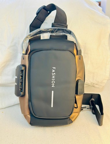 Anti Theft Travel Backpack USB Charging Port Combination Lock Waterproof Shoulde