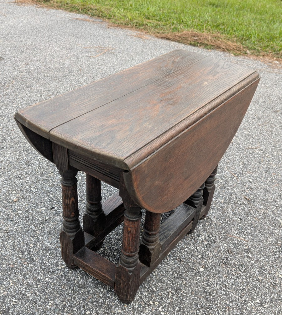 Antique Gate Leg Drop Leaf Table Small Side End Accent Coffee Table by Kittinger