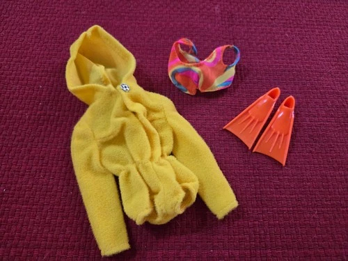 VINTAGE  BARBIE OUTFIT #SCUBA DO'S" PIECES  #1788  1970