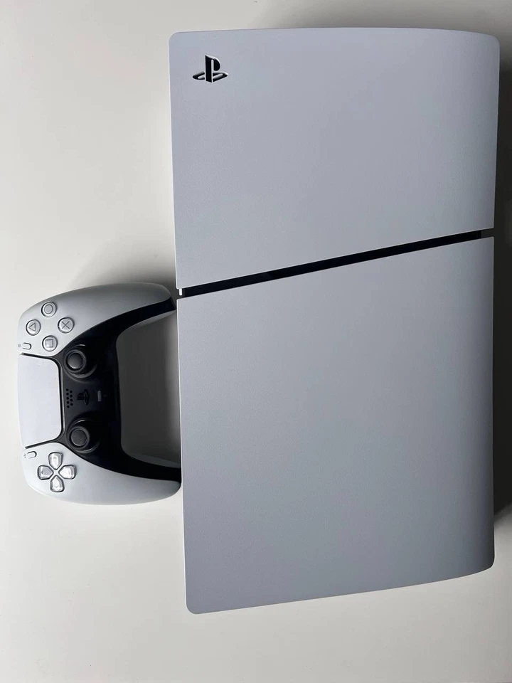 Sony PlayStation 5 Slim, photo 3 of 4