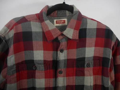 Wrangler Lined Red Gray Black Plaid Flannel Work Grunge Mens sz Medium chst 40" - Picture 2 of 9