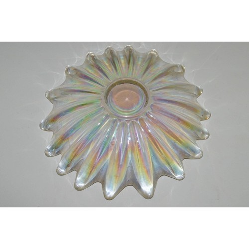 Vintage Federal Glass Celestial Starburst Iridescent Carnival Glass Plate - Picture 5 of 10