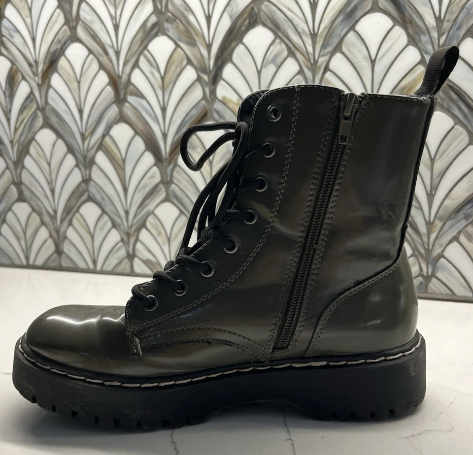 Sincerely Jules Harley Vegan Leather Olive Green Combat Boots Size 8 - Image 4 of 4