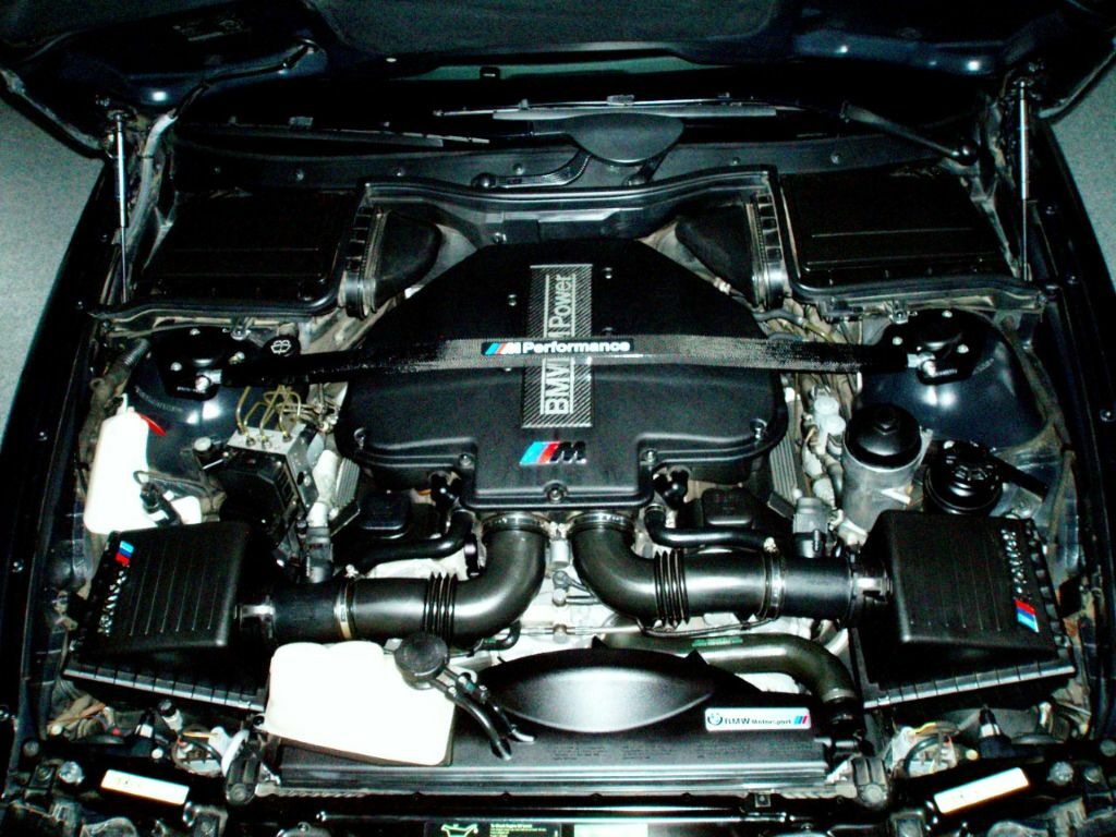 EXOTICSPEED RCF Carbon fiber front strut tower bar BMW E39 525/528/530