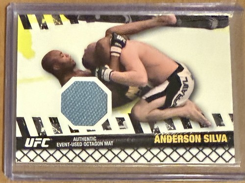 Anderson Silva #FM-ASI 2010 Topps UFC Fight Mat Relic card