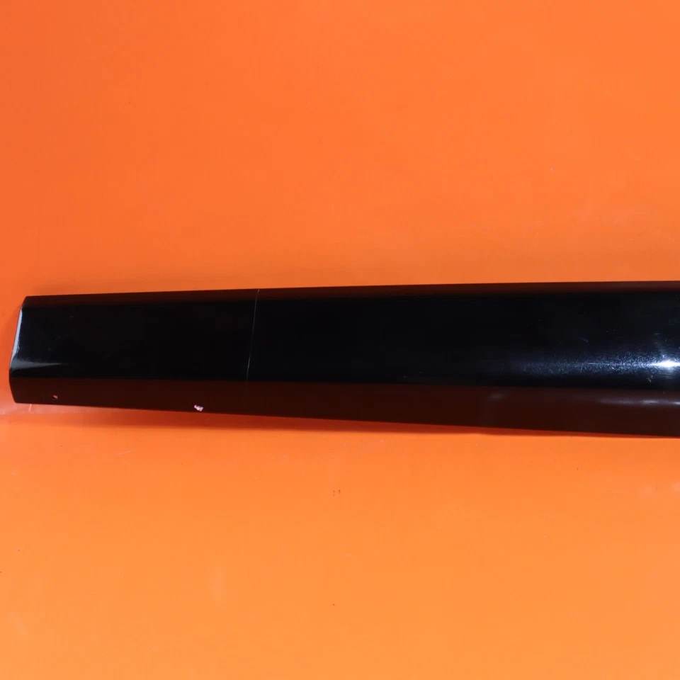 Moldura basculante izquierda Aston Martin DB9 2005 2006 2007 2008 2009 2010 2011 2012 Foto 2 de 4