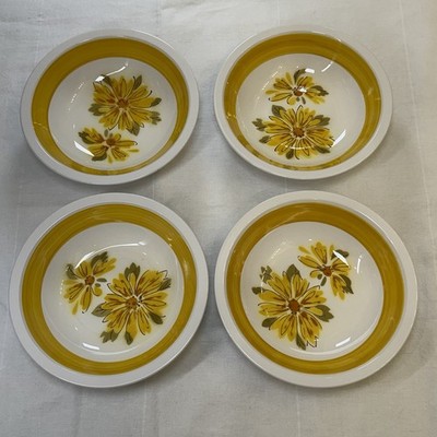 Mikasa Daybreak D1351 Cereal Soup Bowls Set of 4 Yellow Floral Vintage Japan 7.5