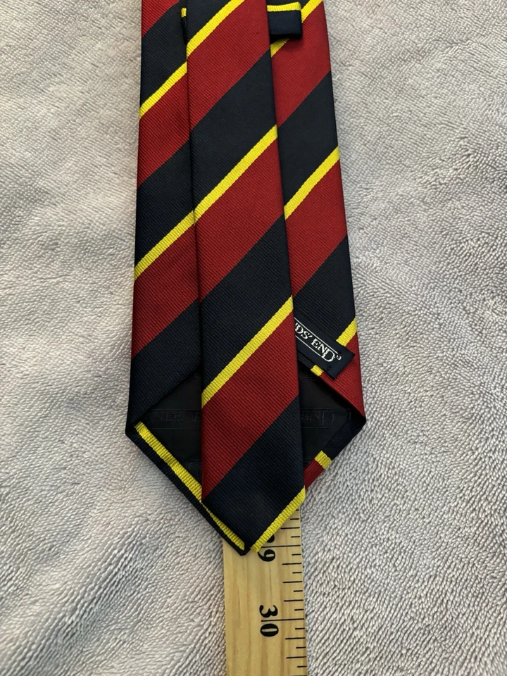 Corbata de seda Lands' End Universidad de Gales a rayas rojas/azul marino/doradas hechas a mano en EE. UU. USADA EN EXCELENTE ESTADO Foto 4 de 4