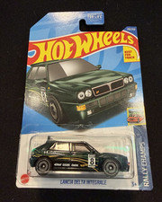 Hot Wheels Rally Champs Lancia Delta Integrale 1:64 Diecast Green Unopened