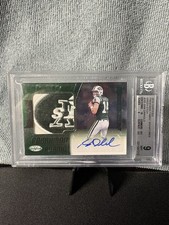 2018 Certified Freshman Fabric Signatures Green Etch #205 Sam Darnold BGS 9.0