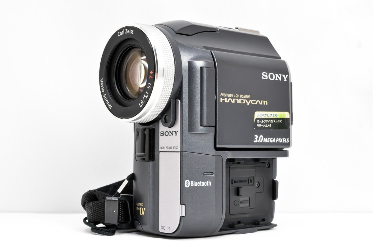 SONY ソニー Hand ycam DCR-PC300 PRECISION LCD MONITOR HANDYCAM SONY DCR-PC300 - YouTube