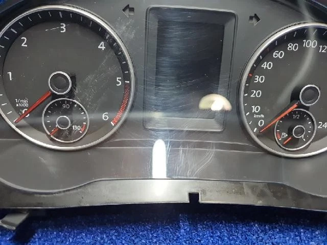 Volkswagen Jetta 2010 grupos de instrumentos 5M0920860E Foto 2 de 4