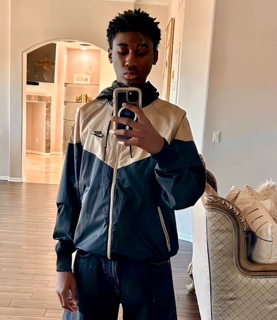 Vintage Nike Windrunner Glanz Nylon Windbreaker Black Gold Small