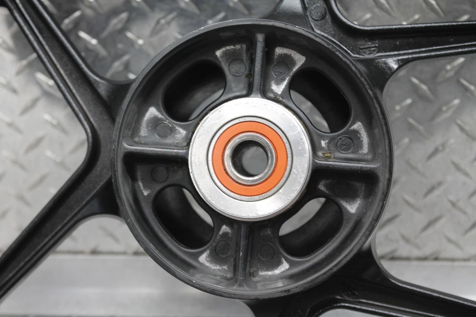 Llanta trasera Kawasaki ER-6N ER650A 2007 J17M/CXMT4,50 Foto 2 de 4