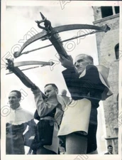 1955 Italy William Tell Would Be Proud of the Skills with Crossbow Press Photo
