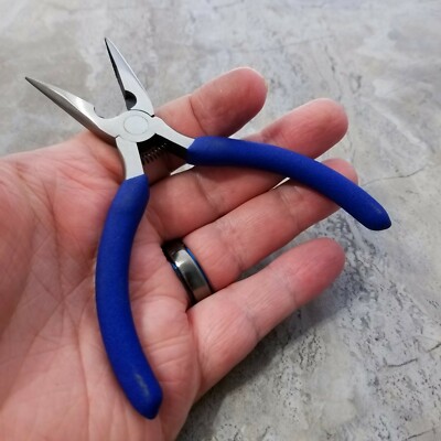 CTA 5 1/4'' Spring Loaded Needle Nose Pliers Blue Handles