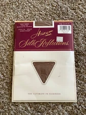 HANES Silk Reflections Size EF Control Top PANTYHOSE Barely There NEW 718