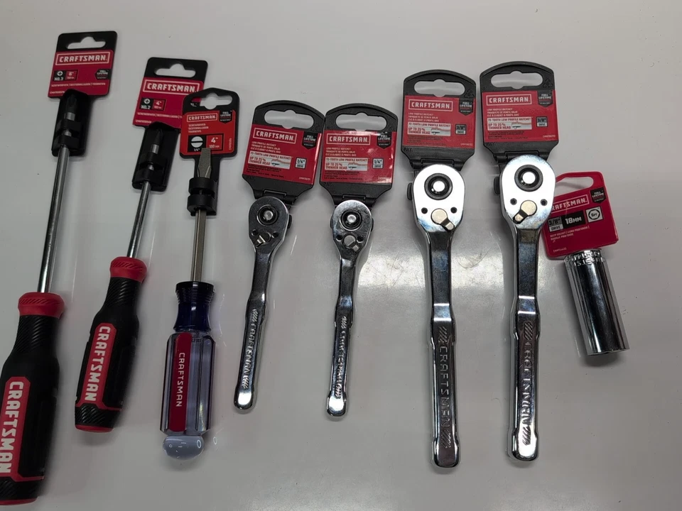 NEW 8 Piece Lot Craftsman Ratchets Screwdrivers and Sockets Made in USA. - Image 2 of 4
