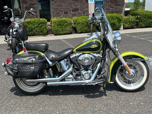 2011 Harley-Davidson Softail Harley-Davidson® Heritage Softail® Classic FLSTC