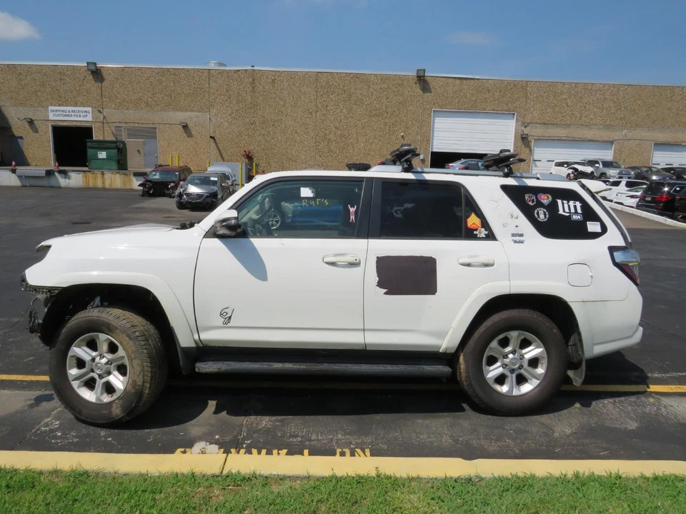 10 11 12 13 14 15 16 17 18 19 20 21 22 23 TOYOTA 4RUNNER BOTE EVAPORADOR Foto 2 de 4