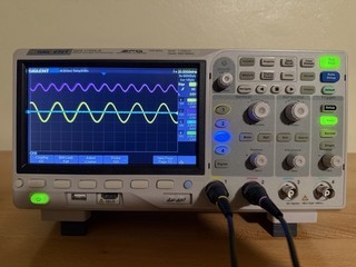 SIGLENT SDS1104X E 100MHz 4 Channel 1GSa/s DSO w/ Probes USB SPO