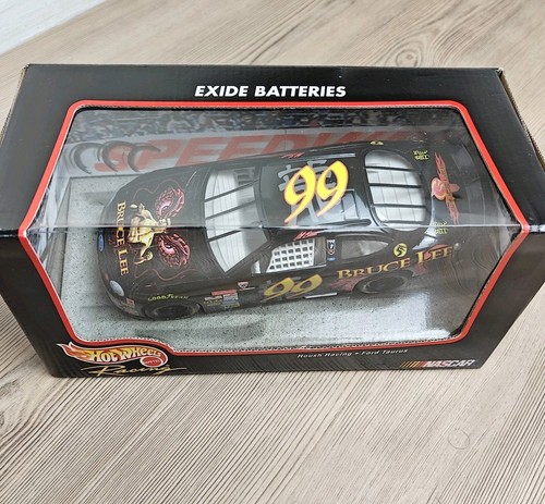 NASCAR 1/24 scale Diecast HOT WHEELS RACING #99 JEFF BURTON Roush Ford BRUCE LEE