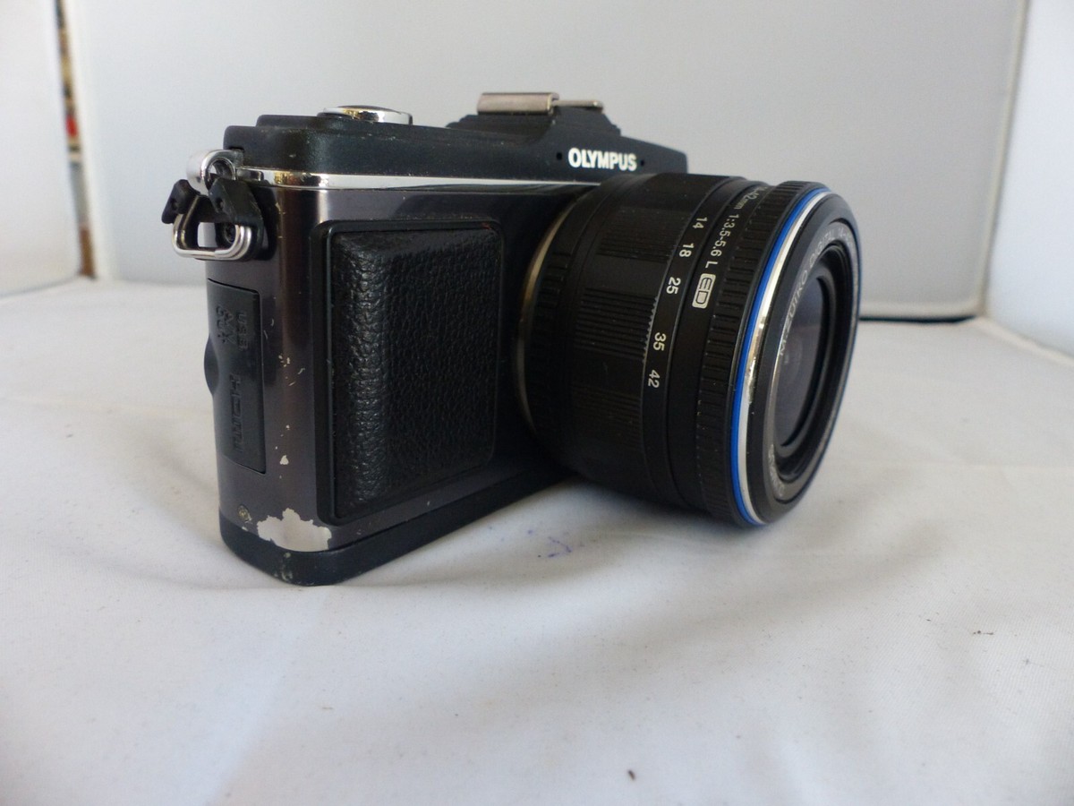 Olympus PEN E-P2 12.3MP Digital Camera - Black (Kit w/ 14