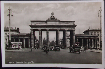 AK~1930: Berlin Brandenburger Tor Verkehr Oldtimer Auto Fahrrad Doppeldecker-Bus
