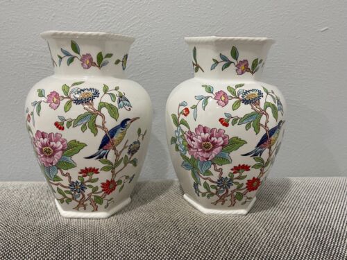 Aynsley English Bone China Porcelain Pair of Pembroke Pattern Vases