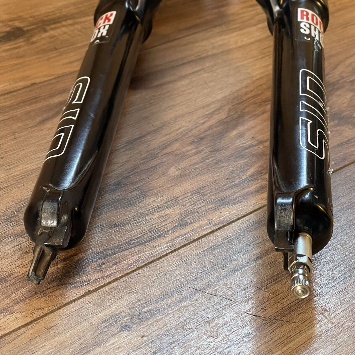 Rock Shox SID Race Dual Air 26 Black 1 1/8 Threadless V Rock Shox SID Race Dual Air 26 Black 1 1/8 Threadless V