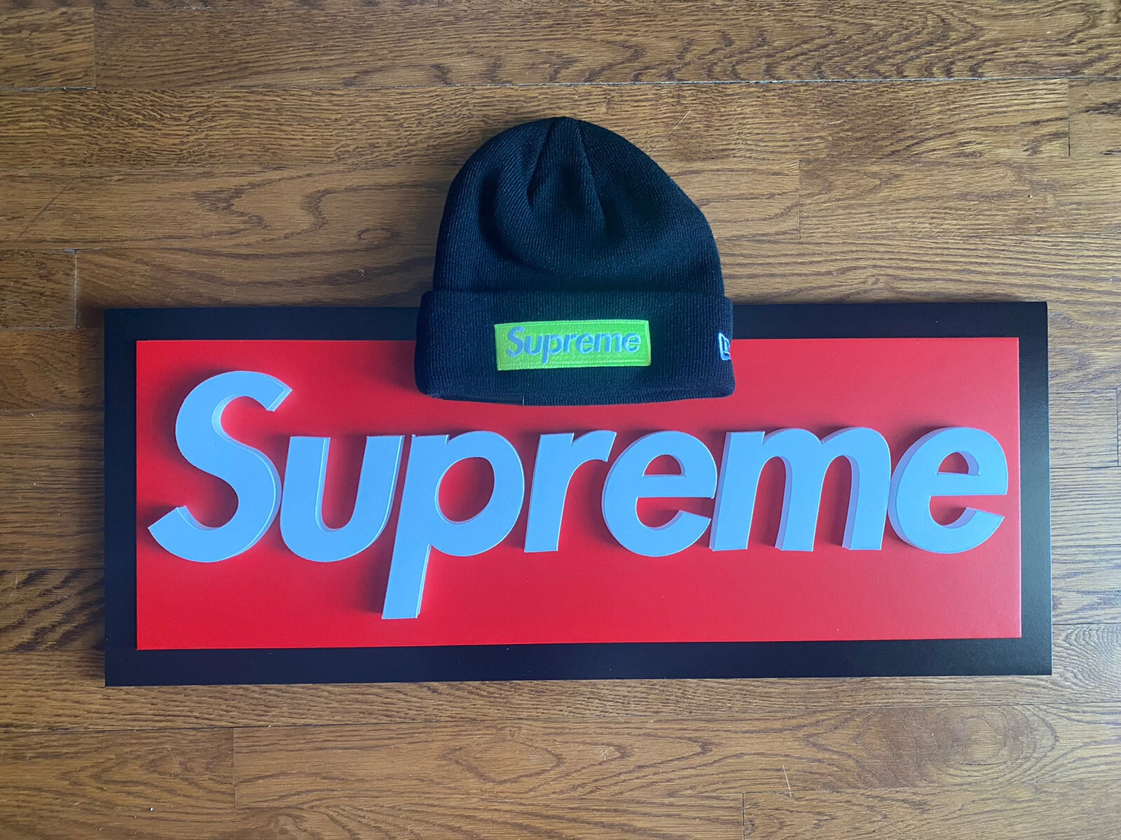 Neuf avec étiquettes logo Supreme Box chapeau de ski beanie panneau affichage skateboard skateboard SB