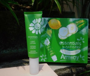 amway light lotion