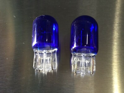 7440 Super White Light Bulb 12V 21W