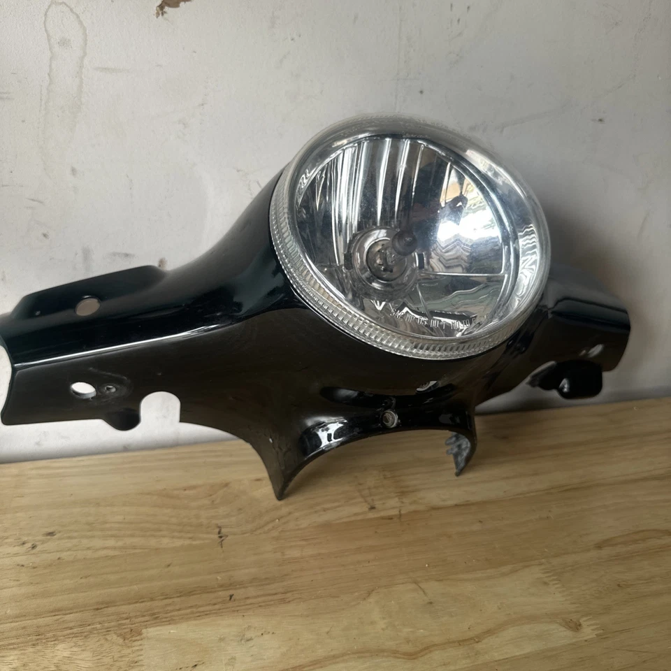 2011 Vespa 150lx HEADLIGHT HEAD LIGHT LAMP HEADLIGHTS LIGHTS - Image 3 of 4
