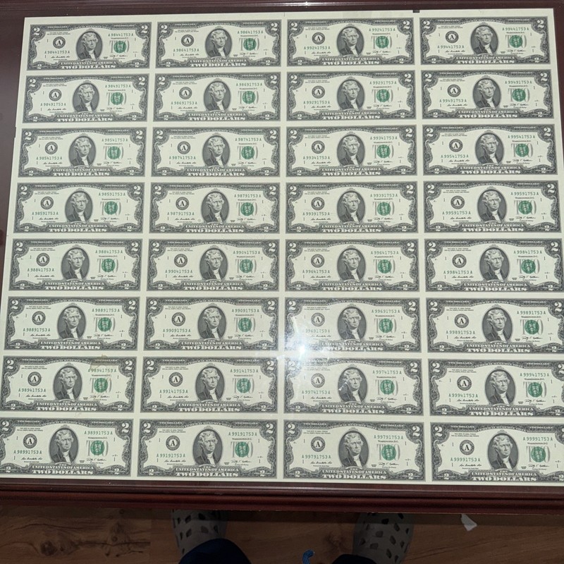 *FULL UNCUT SHEET* of 32 $2 Bills - Federal Reserve Notes 2009 Pristine Con