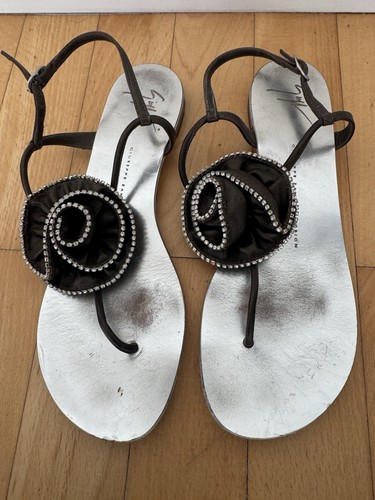 Original Guiseppe Zanotti Sandalen, 39,Braun, Lederrose mit Strasssteinen, - Bild 2 von 5
