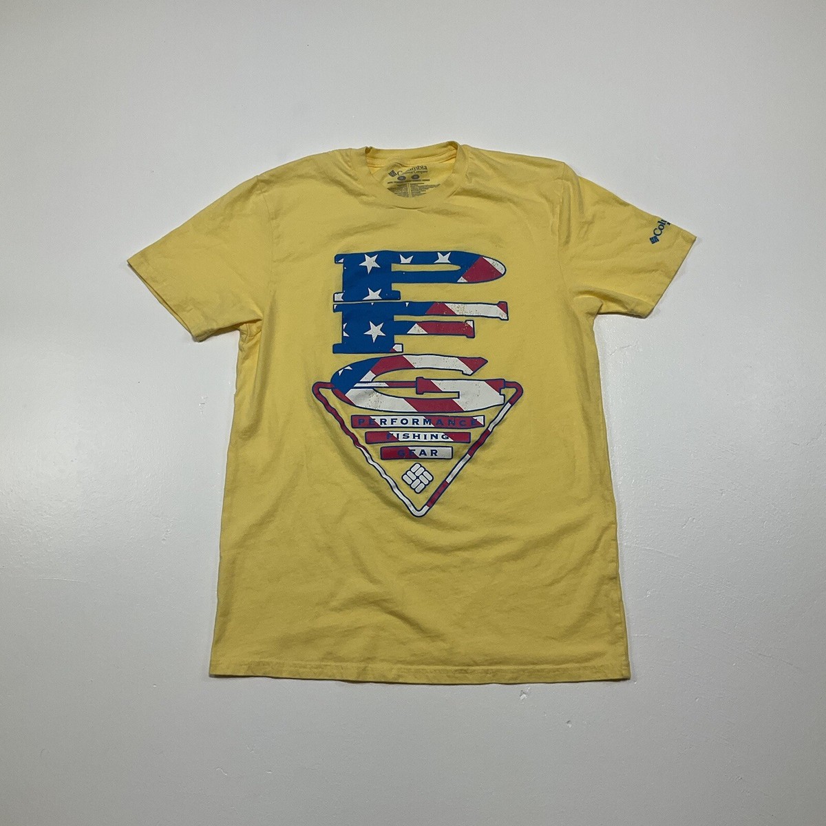 Columbia PFG Mens Size M Yellow USA Flag Graphic T-Shirt Short