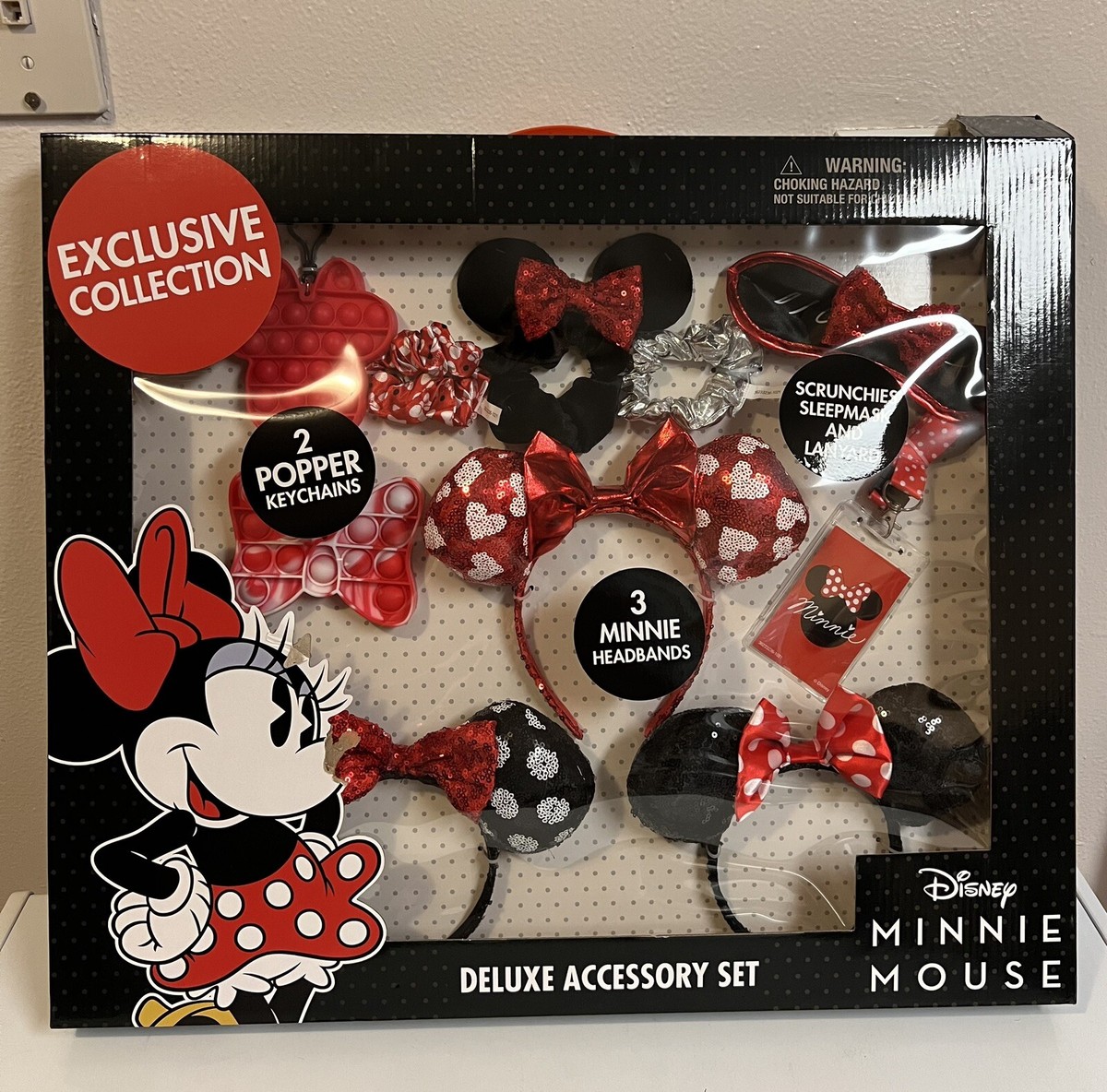 Disney Exclusive Collection Minnie Mouse Deluxe Travel  display picture 3