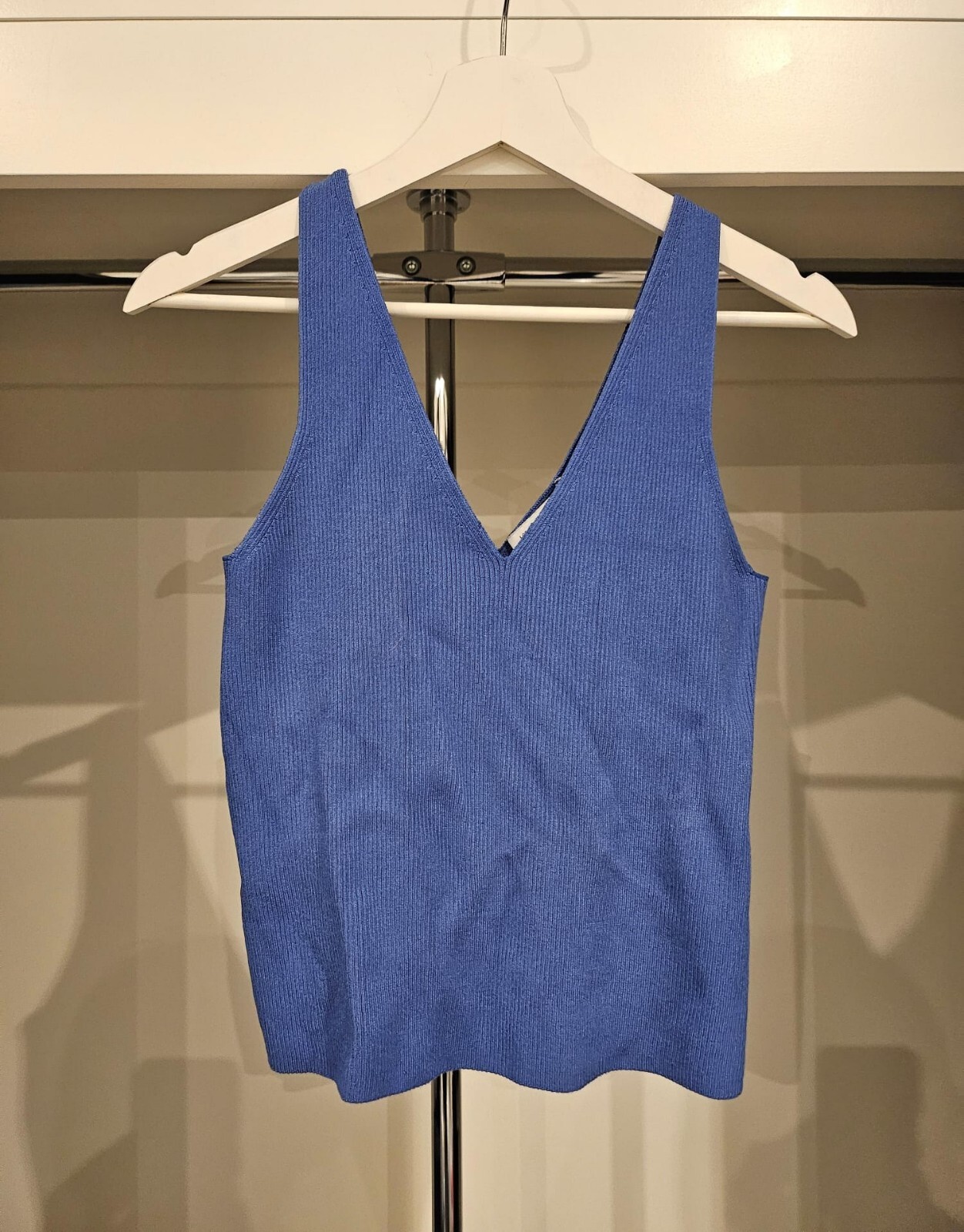 ALTRA & Other Stories Canotta Scollo a V e Schiena Causale Estate Vacanza Imperdibile Taglia M