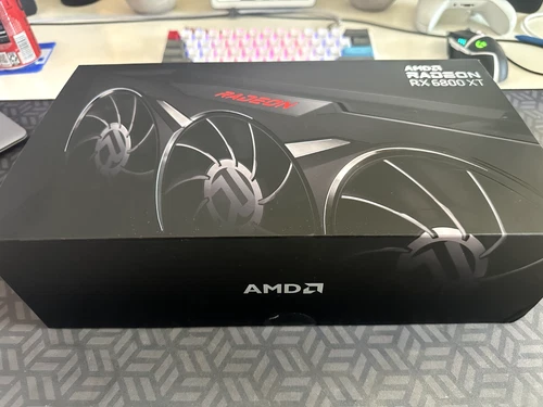 Reference AMD Radeon RX 6800 XT 16 GB Midnight Black