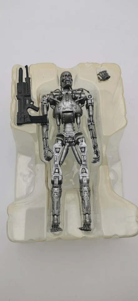 Terminator 2 Endoscheletro Cult Classics Serie 3 Neca Reel Toys Modellino RARO - Immagine 2 di 4
