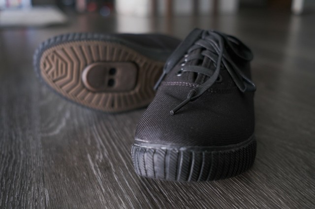 chrome truk bike shoe