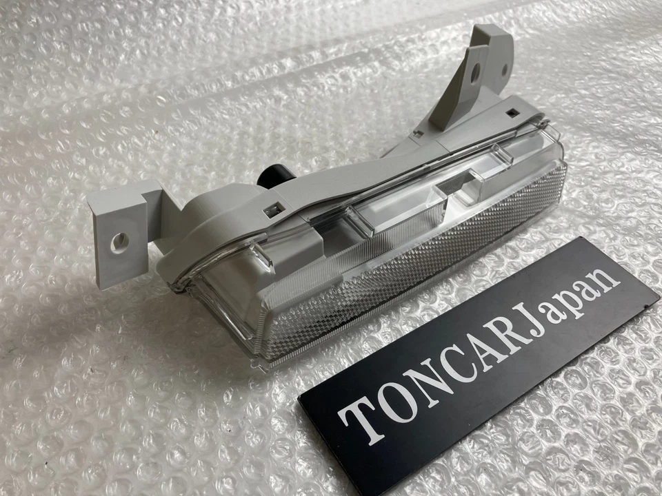 Juego de lentes reflectoras de parachoques trasero transparentes originales Nissan OEM 08-16 R35 GT-R GTR Foto 4 de 4