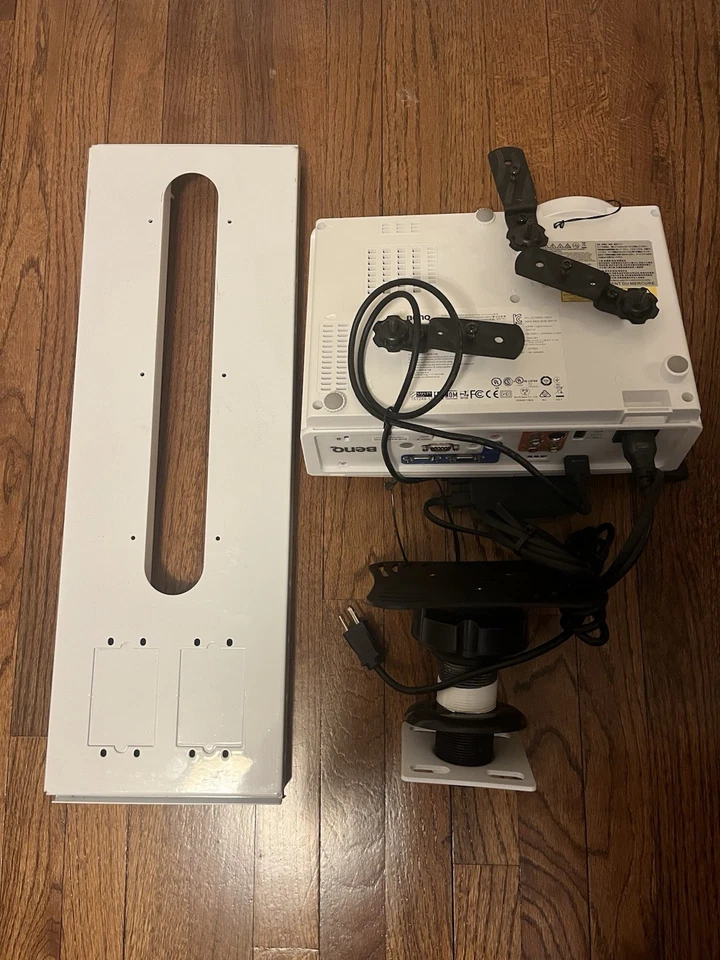 BenQ MH741 4000 Lumens 1920 x 1080 DLP Projector with ceiling hardware - Image 4 of 4